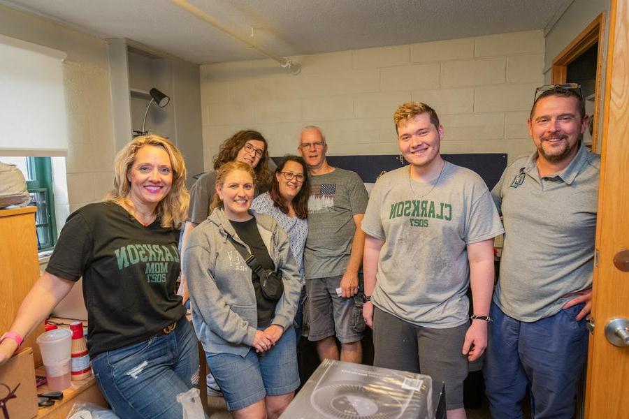 A Freshmen Family Freshly Moved In